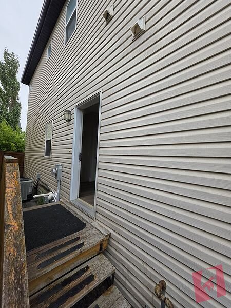 Cozy basement suite photo 3