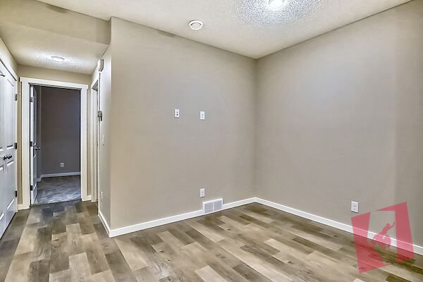 Amazing Basement Suite!!! photo 3