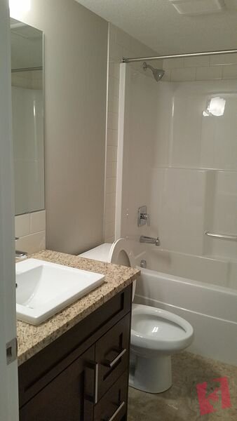 Lake Community 2 beds, 1 bath Condo in Auburn Bay