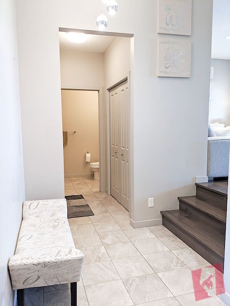 October 1 move in-3 Bedroom 3.5 bath House with view photo 3