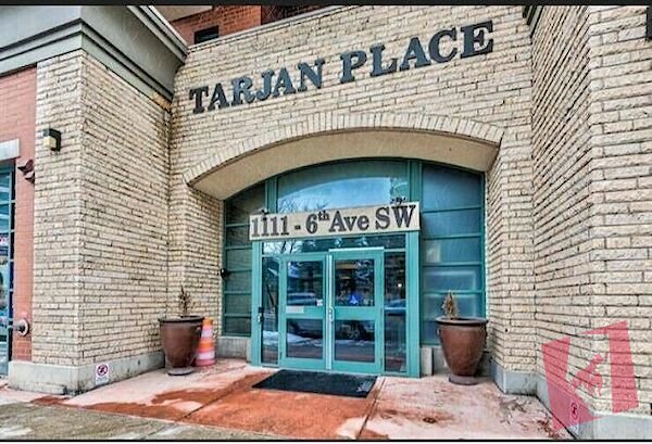 RECENTLY RENOVATED FULLY FURNISHED 1 BEDROOM 1 BATH DOWNTOWN WEST END CONDO