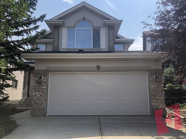 2-Story Front Drive Garage Backing onto a Greenbelt & Pathway