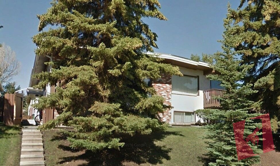 Spacious 3 bedroom corner 4plex in Southwood. $1575 photo 3