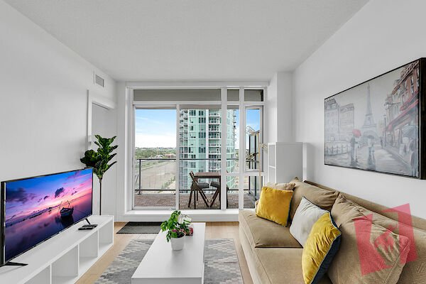 Modern 1 Bedroom Condo Unit