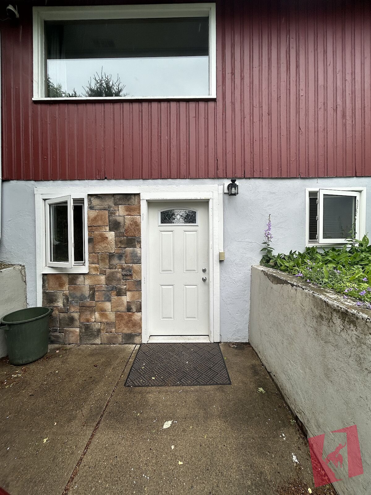 Bright 1-Bedroom Basement Suite
