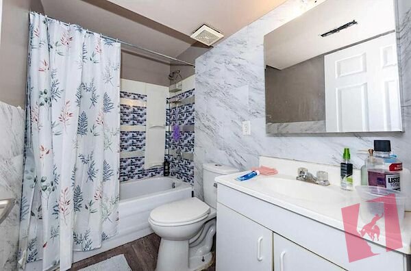 2bedroom basment photo 3
