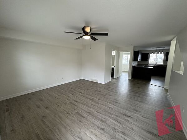 2B/2B Stckd Townhome in Copperfield(each level having its own living room) IP061 photo 3