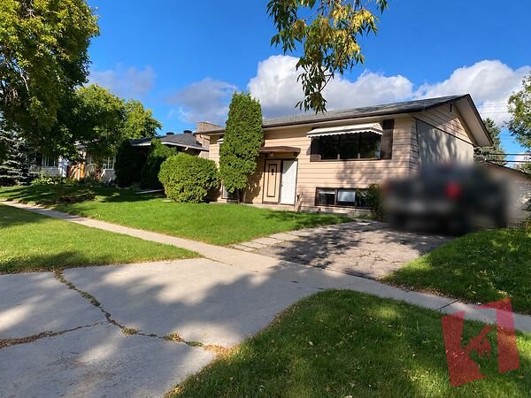 3 Bed, 2 Bath Mayland Heights Home – Double Garage + Ample Parking