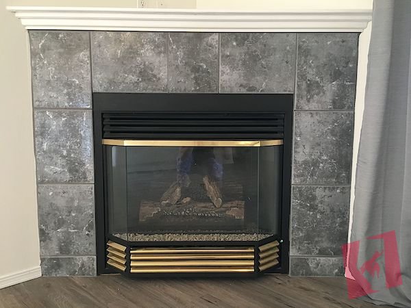 Bright 4-bed+office, 3.5 bath with balcony, air-conditioning, gas fireplace photo 3