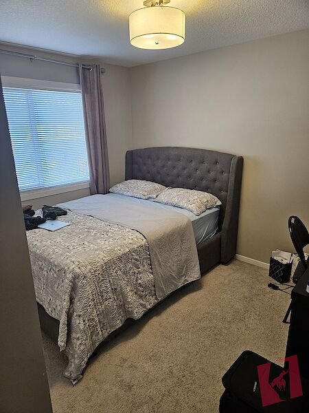 ROOM TO LET - Furnished.