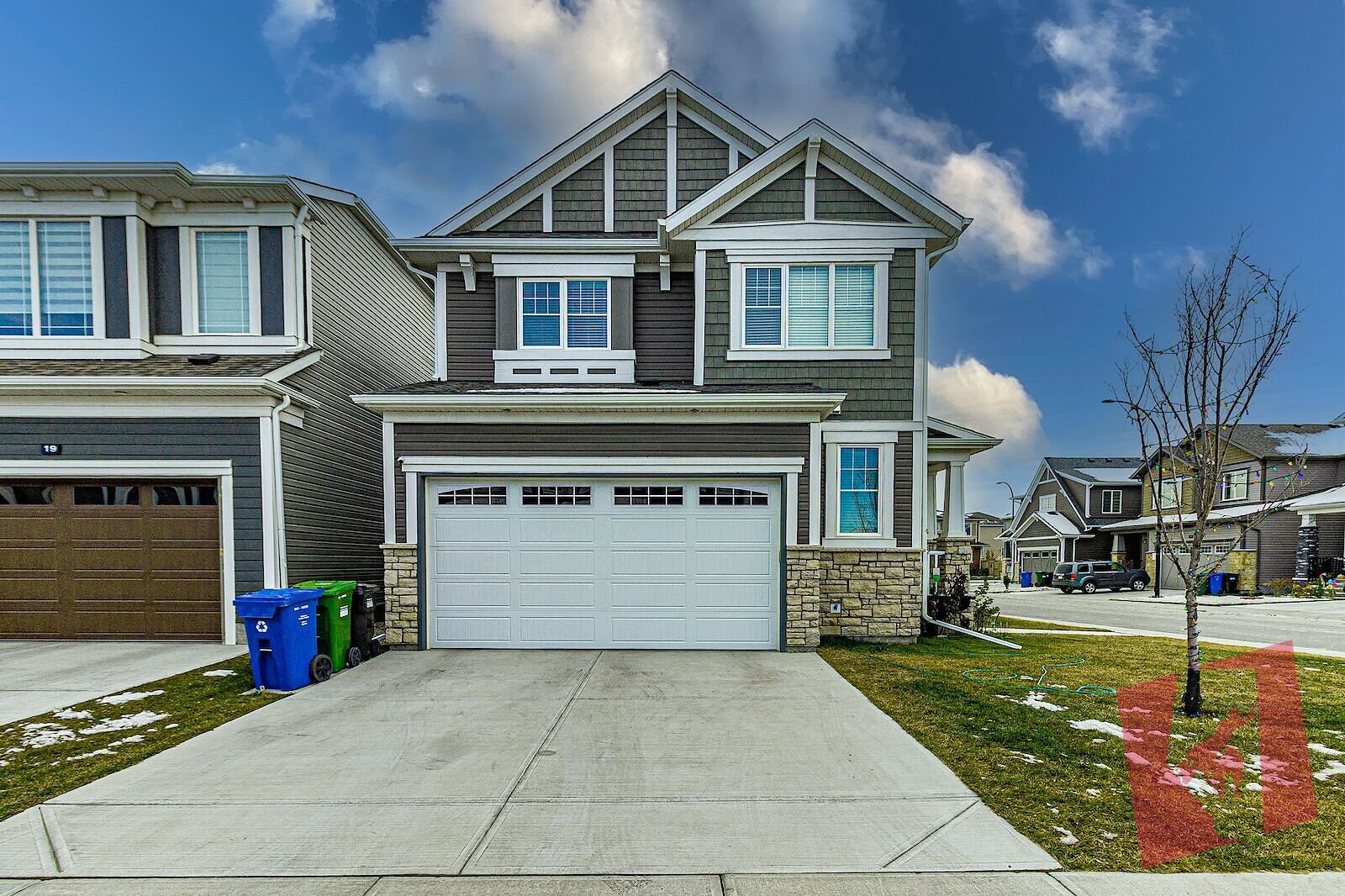 3 Bed + Den , 2.5 Bath house with Unfinished Basement (Full house) photo 2