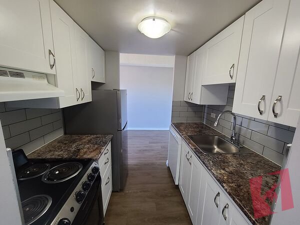 1-Bedroom Apartment in the Heart of Calgary's Beltline photo 2
