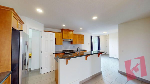 1331 8 Ave Ne photo 2