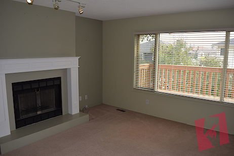 Lovely Two Story Single House with Walkout Basement in Edgemont photo 3