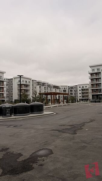 Brand-new 3-bedroom, 2-bathroom end unit located in the heart of Carrington photo 2