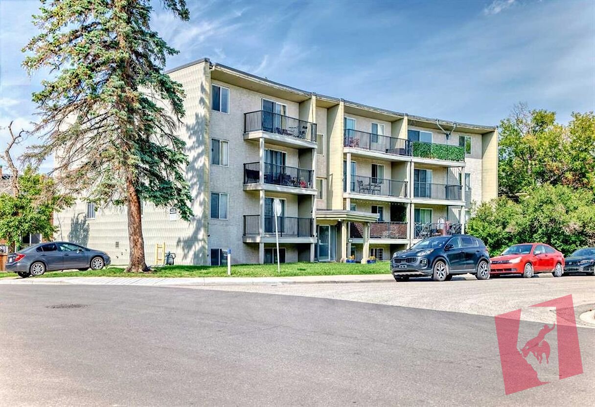 2 Bedroom Inner City Condo, Walking Distance from 17th Ave