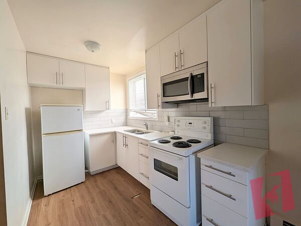 Capital Hills - 1 Bedroom 1 Bathroom with Shared Laundry photo 3
