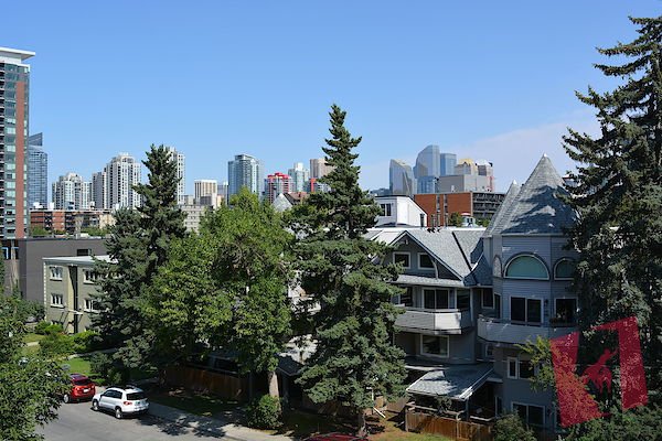 Move-In Ready 17 Ave Living - Fully Furnished & Fully Equipped - Downtown Views photo 3