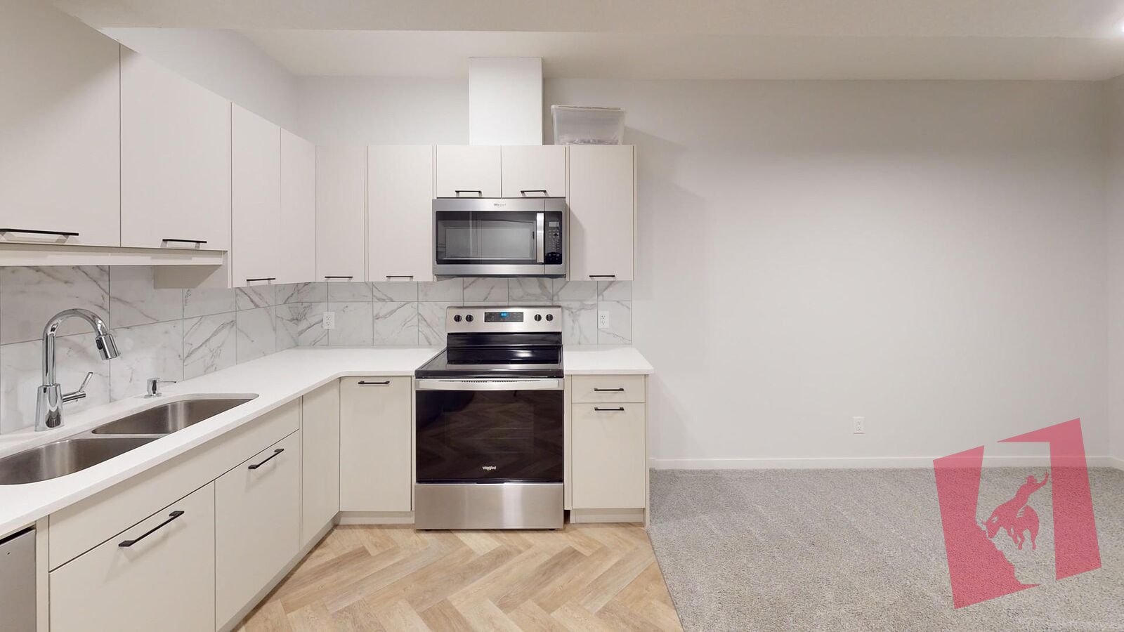 Modern 2-Bedroom Lower-Level Suite in Desirable Legacy Community
