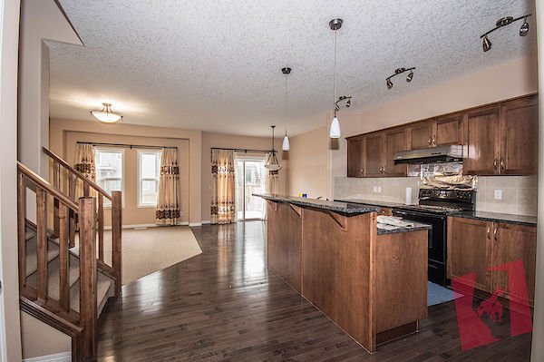 Spacious 3-BR + Bonus Room Home in Kincora â Walk to Everything! photo 3