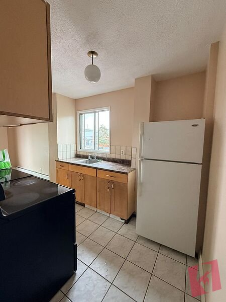2 Bedroom Suite Minutes from Downtown