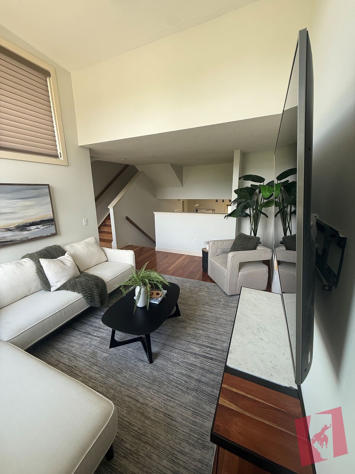 One bedroom plus den, spacious inner city condo unit. Four level split.
