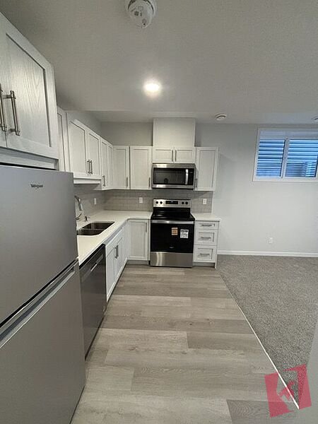 2beds/1bath basement suite in Seton
