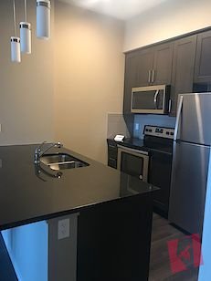 Top floor 1 Bedroom condo in Mahogany photo 3