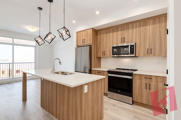 STUNNING new condo. INCREDIBLE DEAL!! photo 2