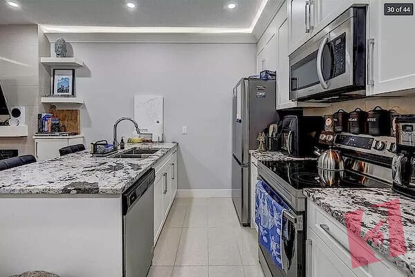 2 Bedroom Basement photo 2