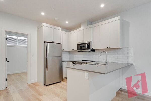 Brand New Altadore High End Basement photo 3