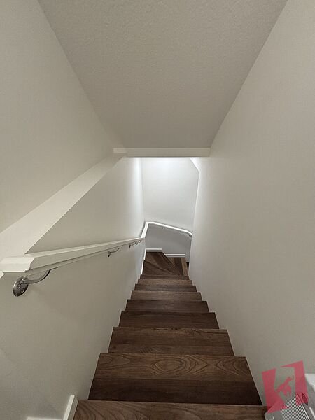Modern, Cozy & Spacious 1 Bed ,1 Bath Basement Unit in Legacy photo 2