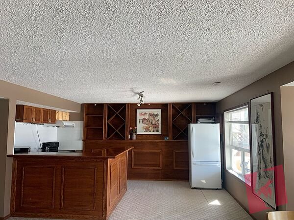 Spacious Walkout Basement in Calgary's Best Neighborhood
