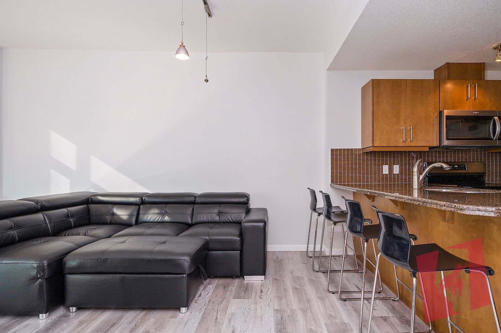 Modern Furnished 1 Bedroom Condo in Vetro photo 2