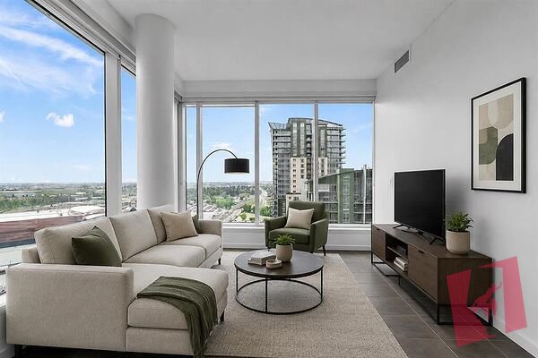 25TH FLOOR CORNER UNIT | STAMPEDE VIEWS | 2 BED | 2 BATH | 920 SQFT | PARKING +