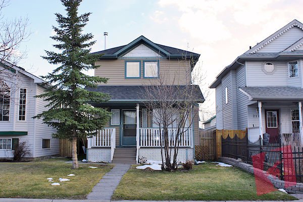 Three Bedroom Home with Double Garage, Developed Basement in McKenzie Lake photo 2