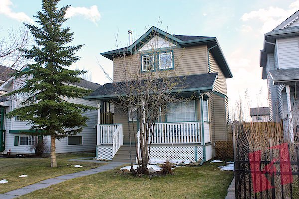 Three Bedroom Home with Double Garage, Developed Basement in McKenzie Lake photo 3