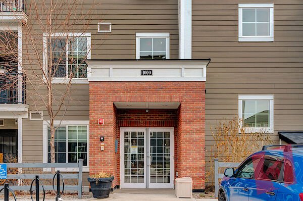 Beautiful 2-Bed | 2-Full Bath Condo at Legacy Park photo 3
