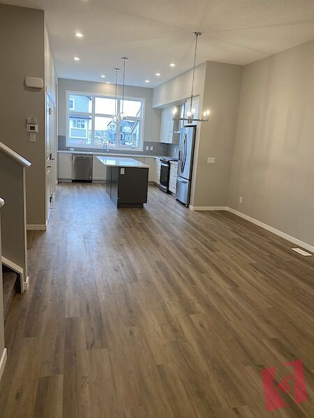 Cozy 4 Bedroom 3 washroom House in Mahogany