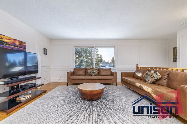 UNISON 5 BEDROOM SINGLE FAMILY HOME IN VARSITY ESTATES