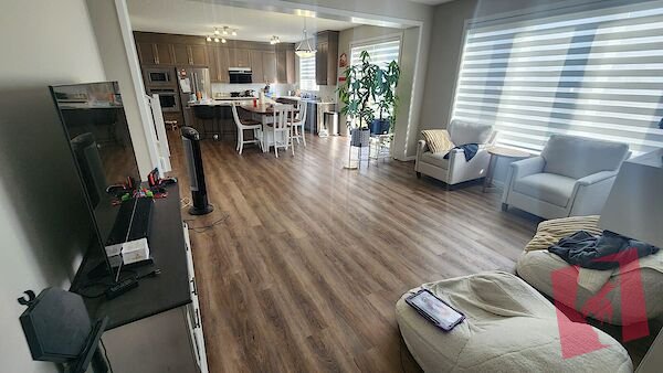 New stunning 2-storey 4bed home photo 2