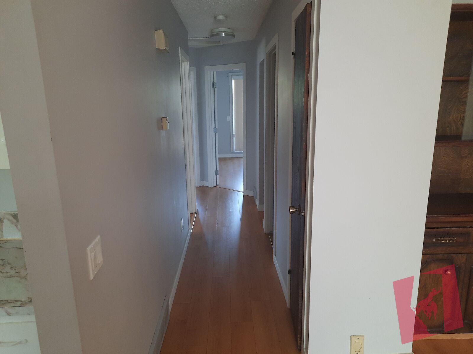 Duplex for Rent – Great Location Near School & Transit!