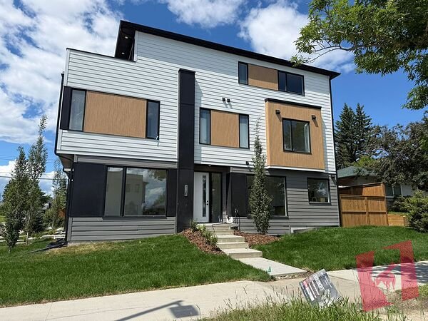 Brand New Luxury Townhouse for Rent | SW Calgary. photo 2