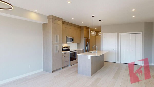 Welcome home to your 2 bed + 2 bath CORNER Unit! photo 2