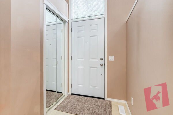 5 BED BUNGALOW AVAILABLE NOW!! photo 2