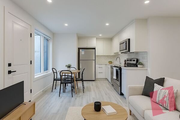Beautiful Basement suite -Utilities already included!