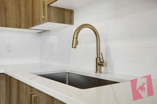 Newer West Facing 1 Bedroom Suite with Amazing Views! (CP034B) photo 3