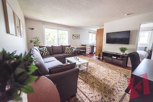 Cozy Two Bedroom Condo in Bankview photo 3