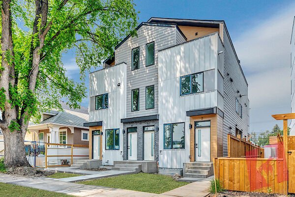 BRAND NEW Tuxedo Park Luxury Townhomes: now with 1-month free rent, up to $250 move in bonus photo 2