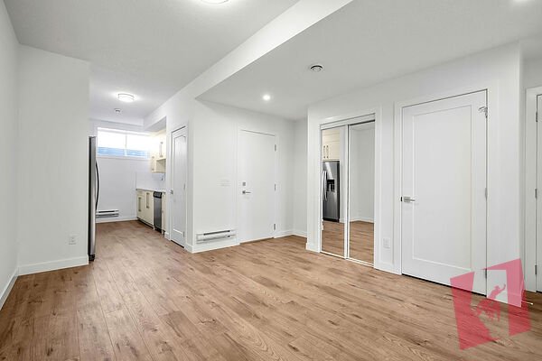 Legal Elevated Basement Suite - Pet Friendly, September Move In Available